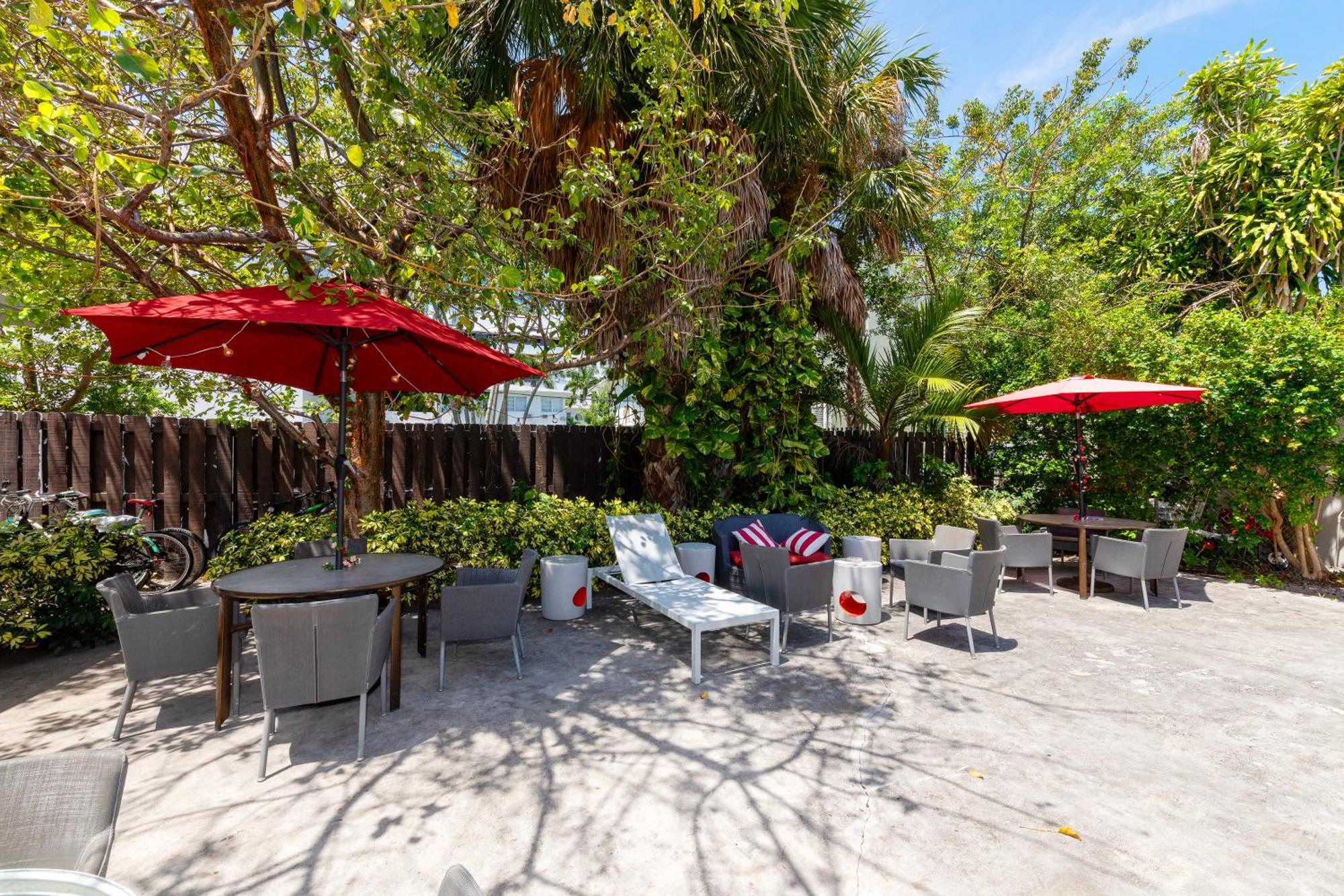 Sunny Days Apartments Майами-Бич Экстерьер фото